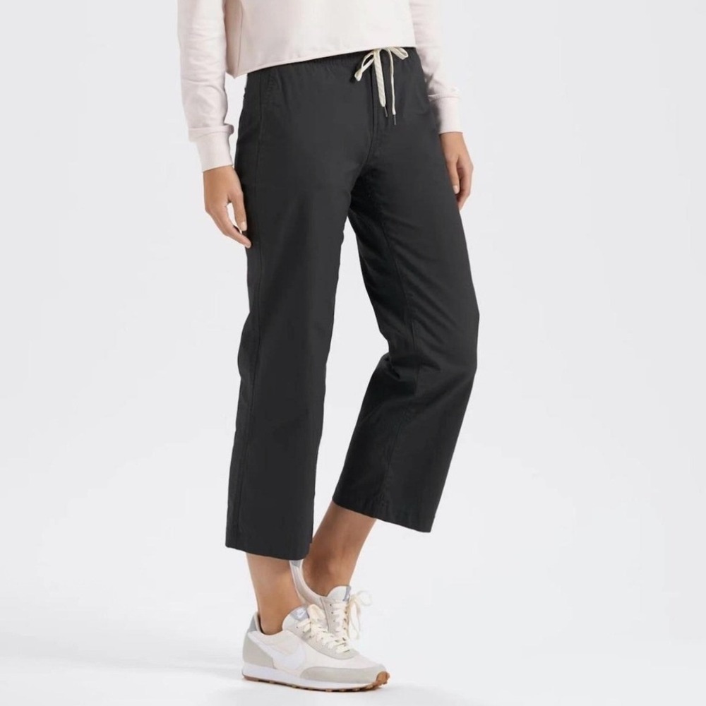 Vuori Women's Wide Leg Cropped Pants Gray‎ Medium VW416